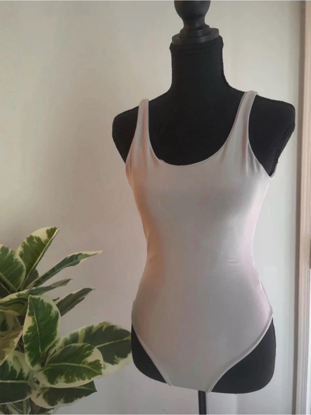 Fashion Nova Gray Scoop Neck Low Cut Back Bodysuit
